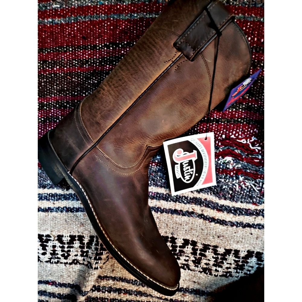 *NWOT Justin Leather Boots - BROWN